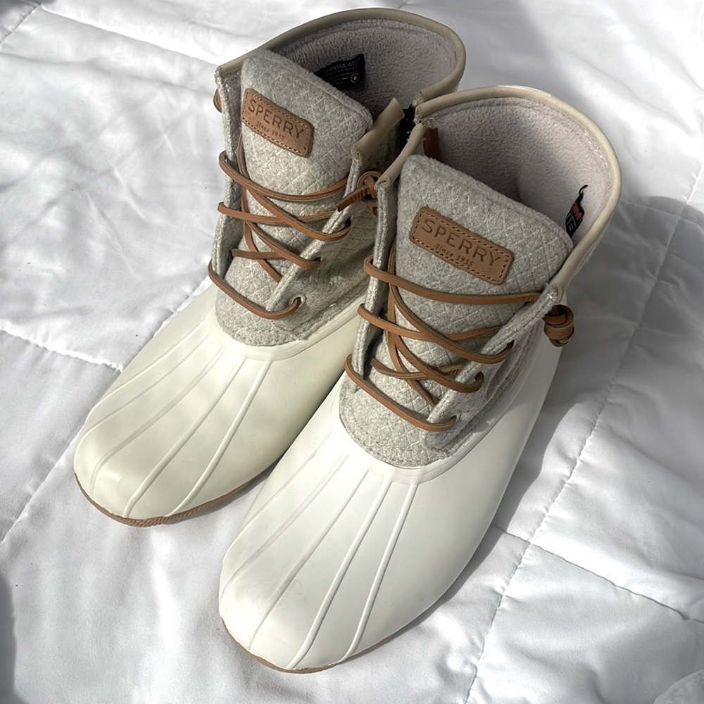 Sperry Duck Boots women’s 10